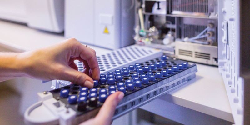 HPLC in Pharmaceutical Applications